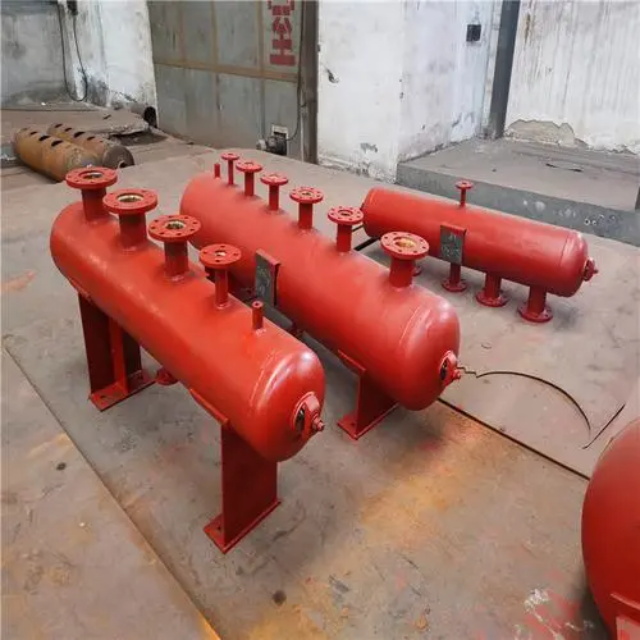 尖山分集水器安装高度